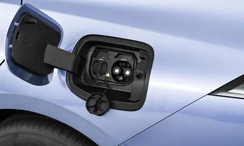 预算10万买车再等等!日产N6正式上市,这价格合资品牌都慌了!